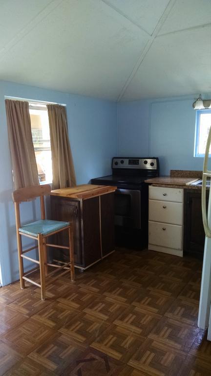 1 Beige Cozy Bungalow Or 1 White Cozy Efficiency Cottage In Titusville Buitenkant foto